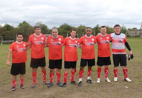 Torneo Amateur: Central Larroque e Independiente mandan en Veteranos
