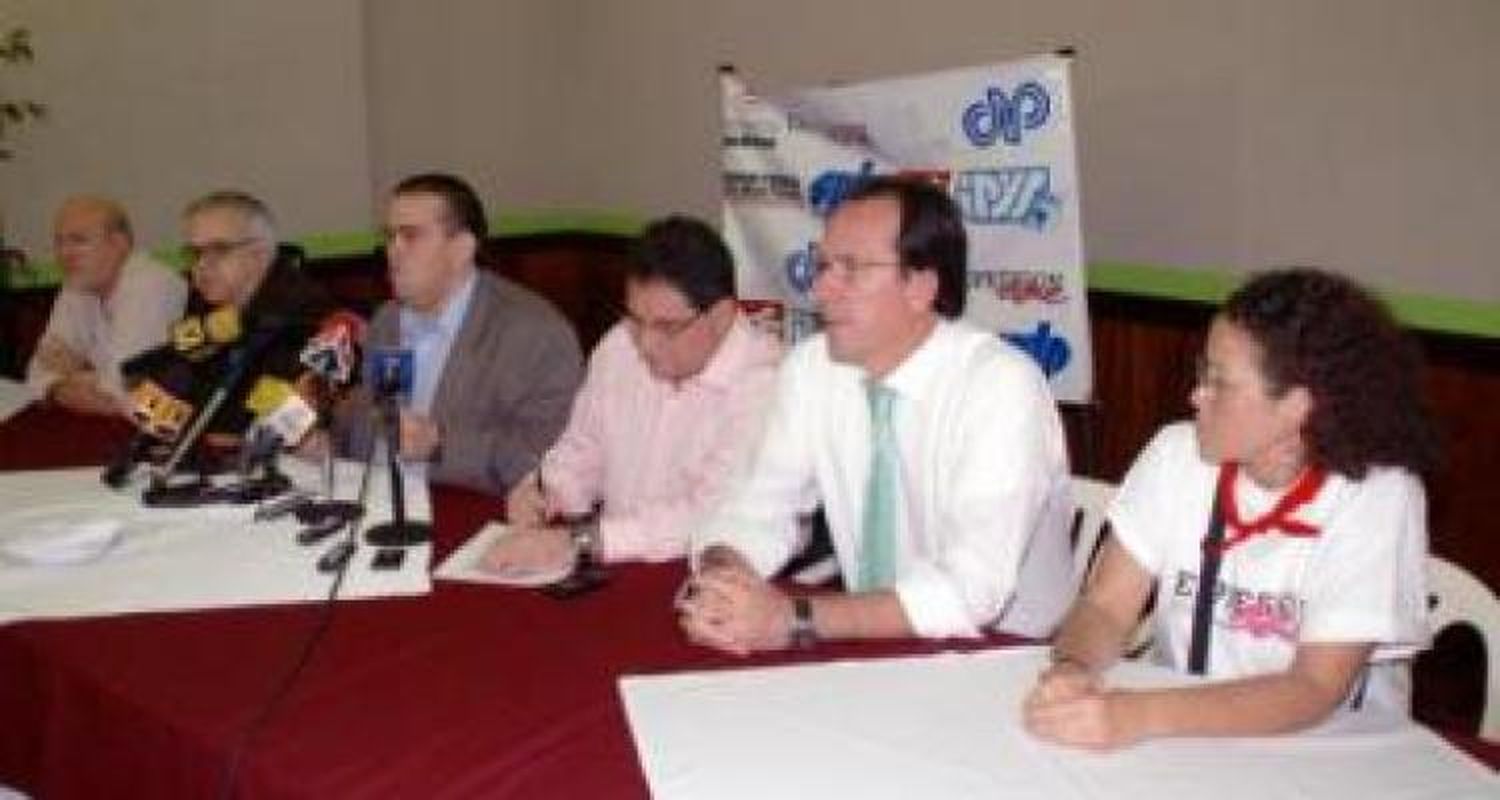 La prensa colgada en el ropero