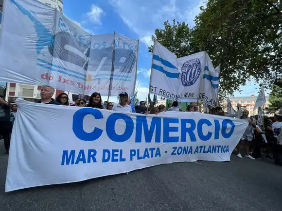 Empleados de Comercio moviliza y para por mejoras salariales y paritarias libres