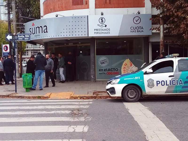 Buscan a prófugo por el asalto a financiera