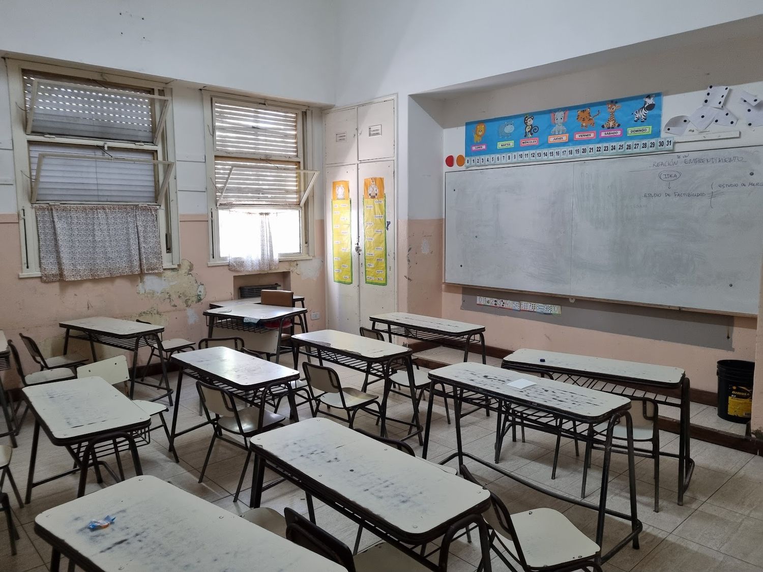 La escuela Normal comunicó a todos los padres que no habrá clases durante la jornada del jueves por la protesta de ATE.
