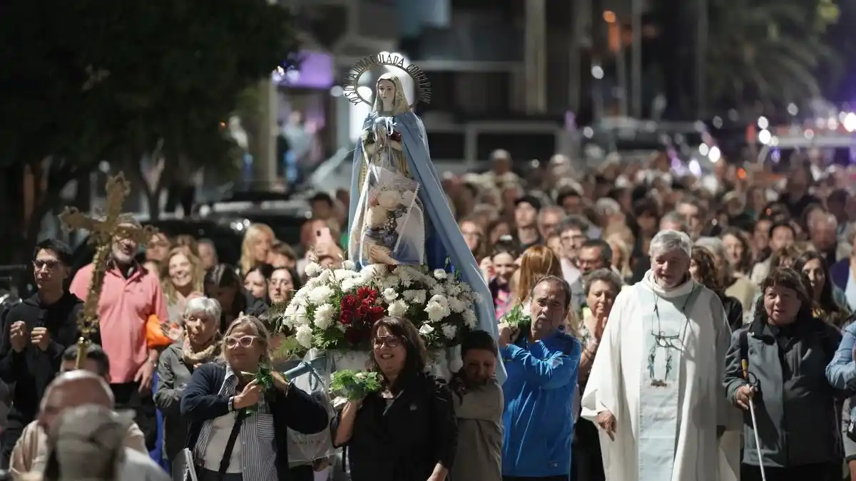 Procesión por la Villa Díaz Vélez