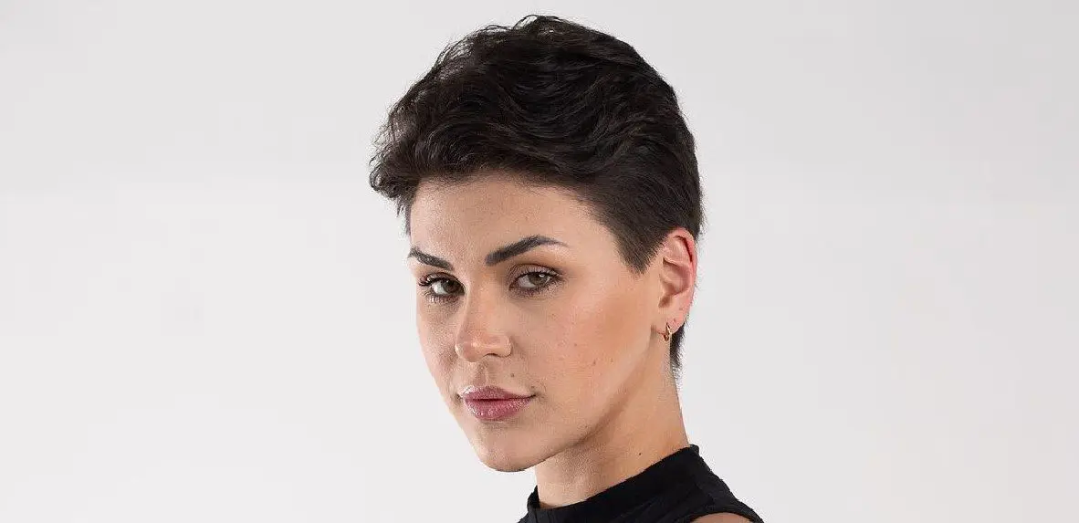 OMG: Sabrina Deraneck denunció que querían que usara «vestidos con cucarachas y chiripas»