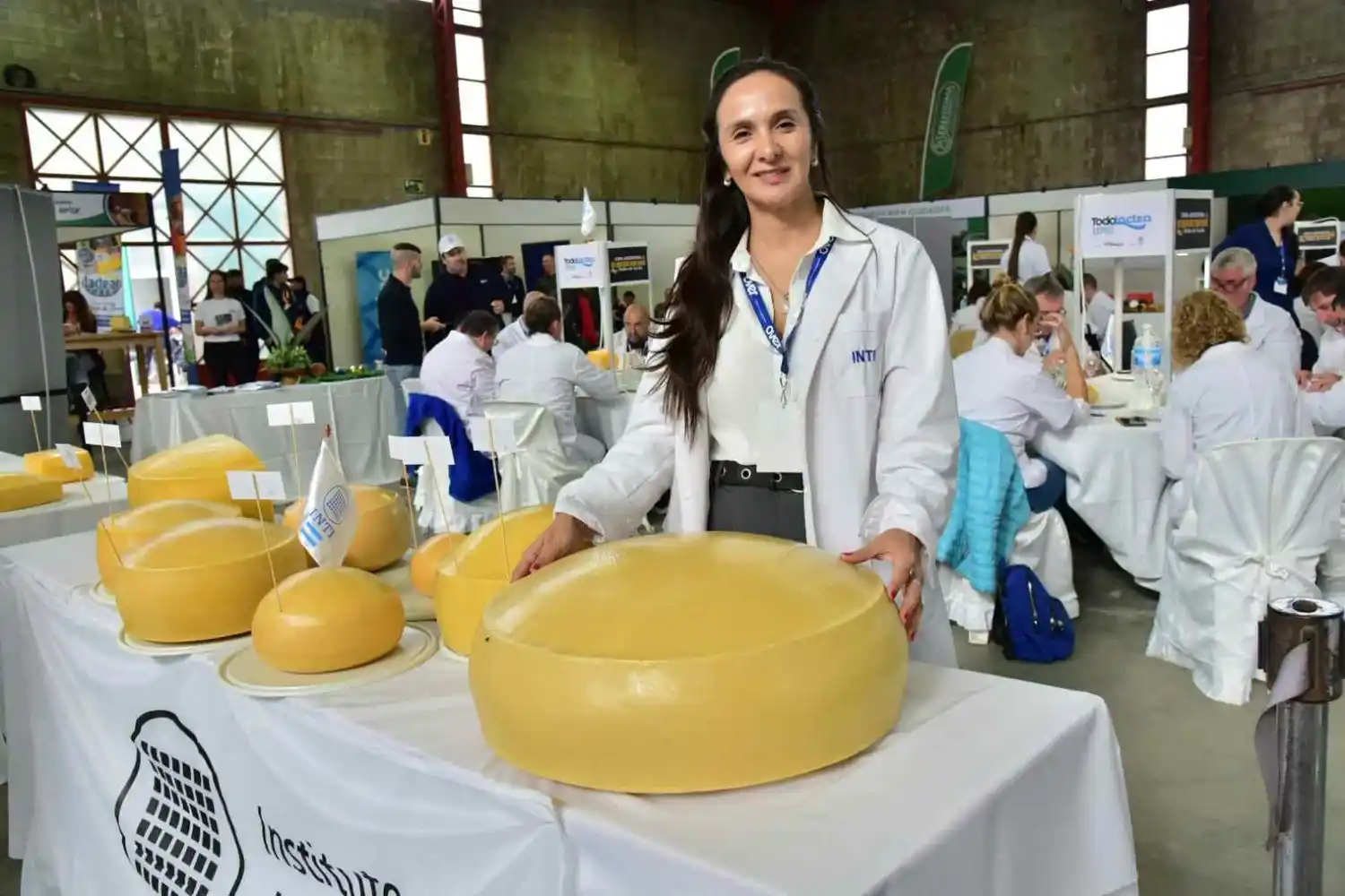 "Este año rompimos nuestro propio récord de otros concursos anteriores y concurso nacional en esta categoría de quesos con ojos",