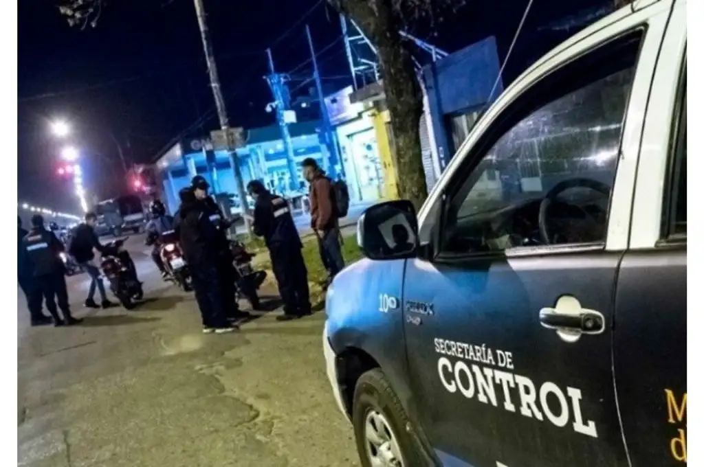 Rosario instrumenta la restricción de circulación nocturna con la Policía y la Justicia