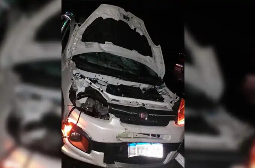 Un hombre murió tras ser atropellado por un auto cuando cruzaba la autopista
