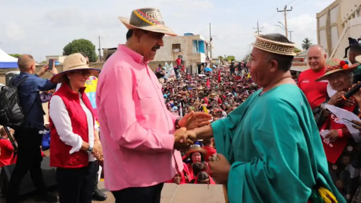 Maduro LE PIDE EL VOTO REBELDE a los pueblos indígenas de la Guajira (+Video)