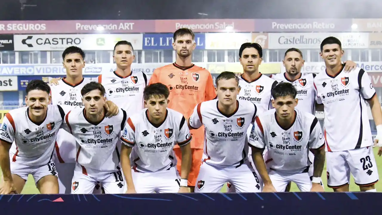 Newell's hizo historia en la Copa Argentina: perdió contra los suplentes, y sin pelear