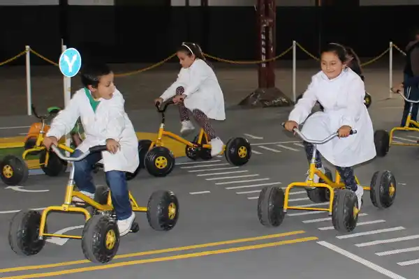 Continúan las jornadas de Educación Vial en escuelas de la ciudad 