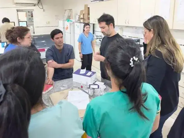 El personal de laboratorio del Hospital Distrital se 
capacitó en extracción de sangre por sistema cerrado