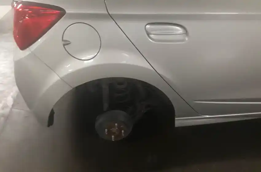 «Esta vez nos tocó a nosotros»: un funcionario de San Lorenzo sufrió un robo en el estacionamiento de un shopping rosarino