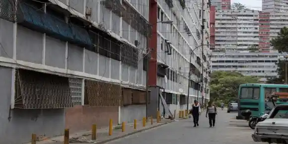 Buscan a hombre que asesinó con una daga a un mecánico en Propatria