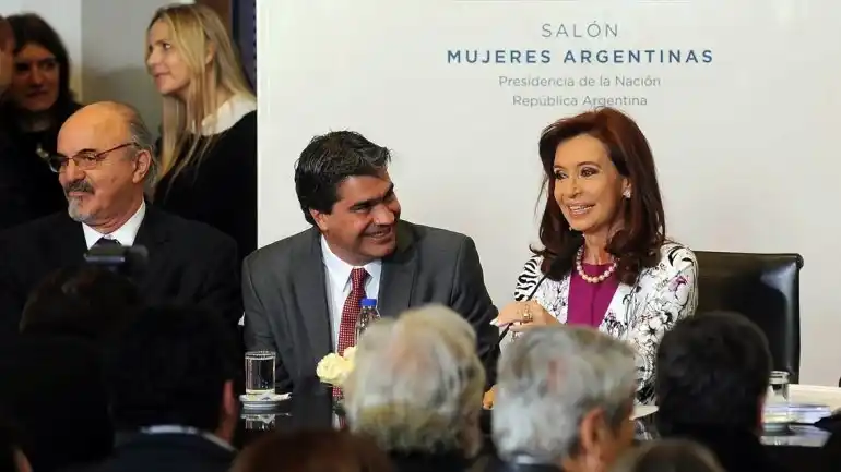 Efecto default: la Presidente anunció medidas para evitar que se profundice el desempleo