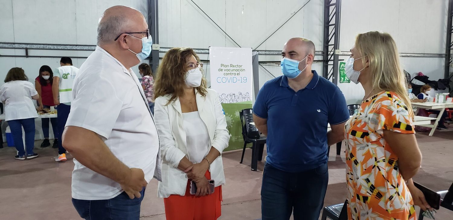“Es muy importante que la gente se vacune, y que los profesionales de la salud estén informados sobre el tema”, indicó Reh