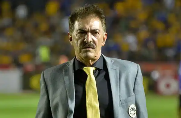 La Volpe se sube a la puja: "puedo dirigir a Boca de taquito"