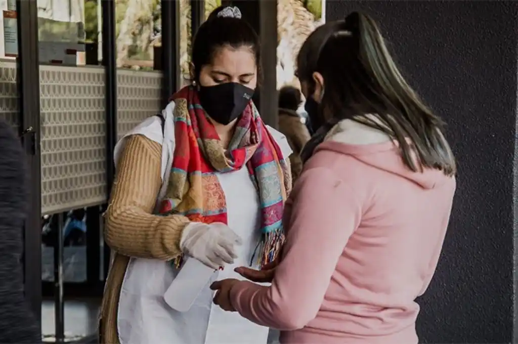 Coronavirus: 29 decesos y 4.577 casos nuevos en Argentina