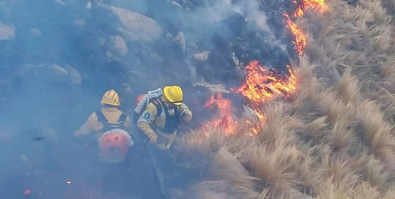 Los incendios afectan considerablemente a las Sierras de Córdoba.