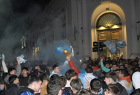 Tandil salió a festejar durante la madrugada la obtención de una nueva Copa América