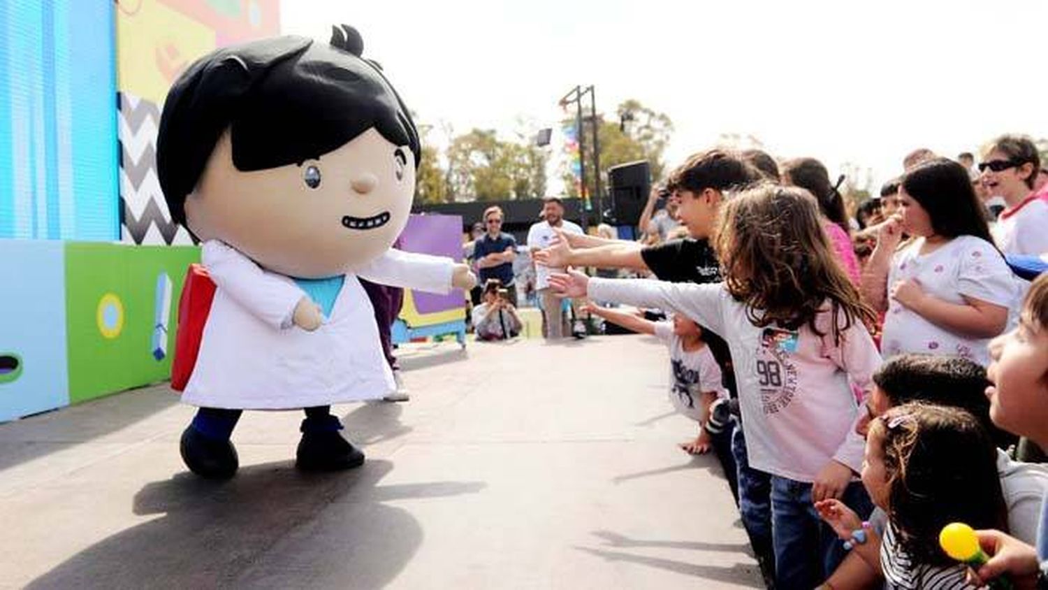 Cientos de niños y niñas festejaron  los 12 años de Pakapaka en Tecnópolis