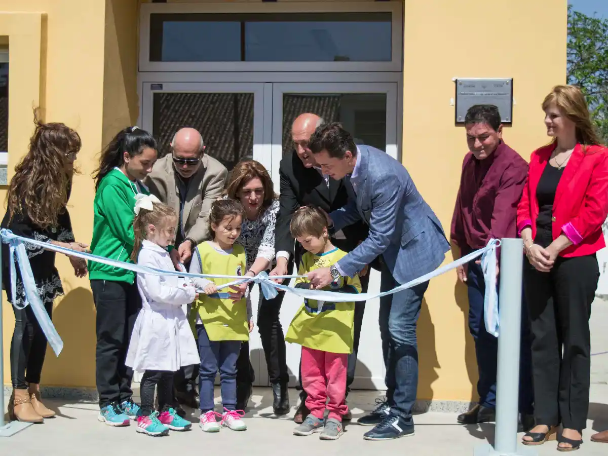 Las Varillas suma cinco nuevas aulas en dos escuelas  