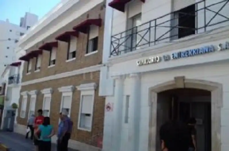 Dieron el alta a la mujer que estaba internada con Covid 19 en Paraná