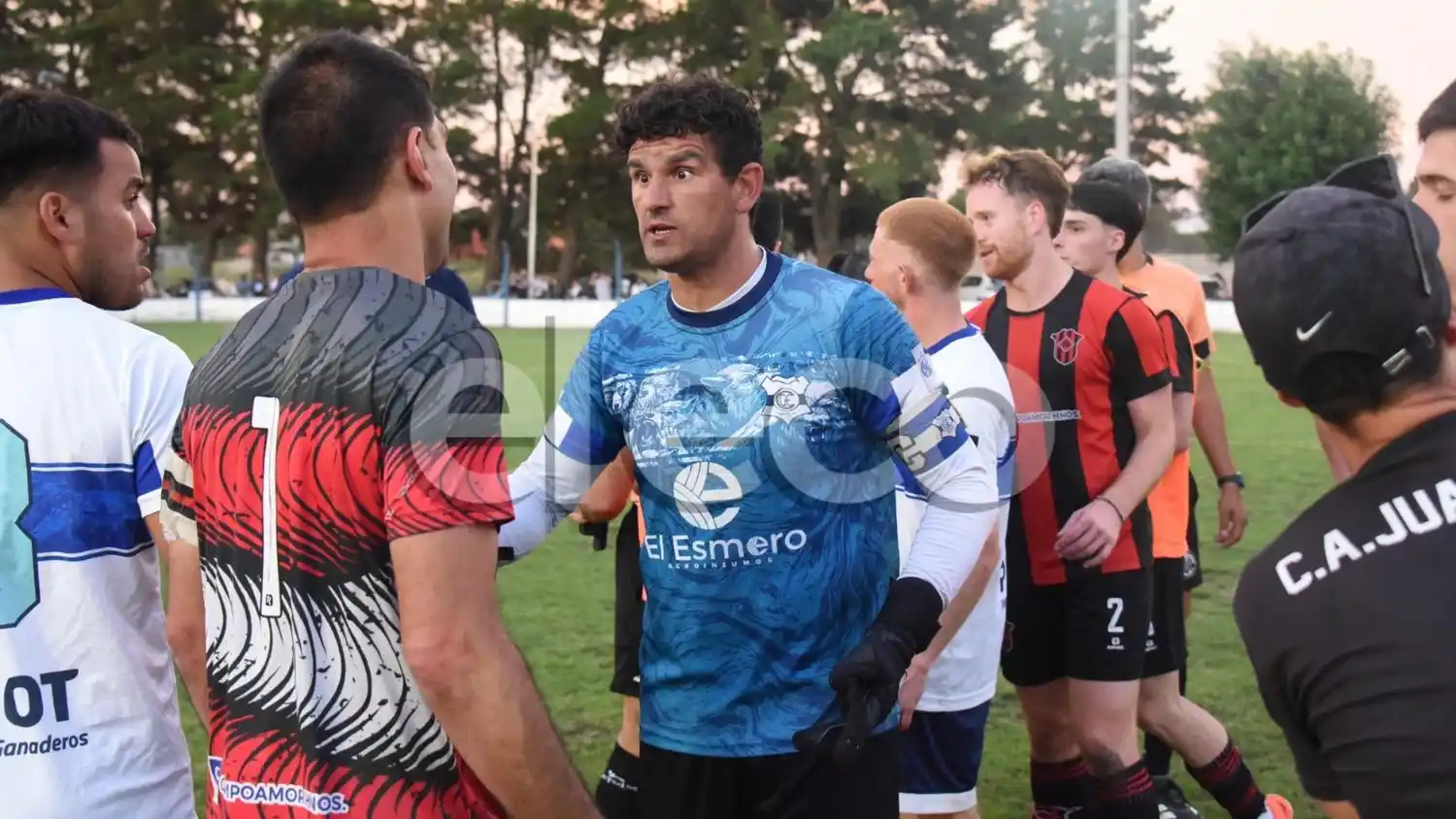Gastón González (Juarense) y Leonardo Seren (Gimnasia), los arqueros de los finalistas del Clausura.