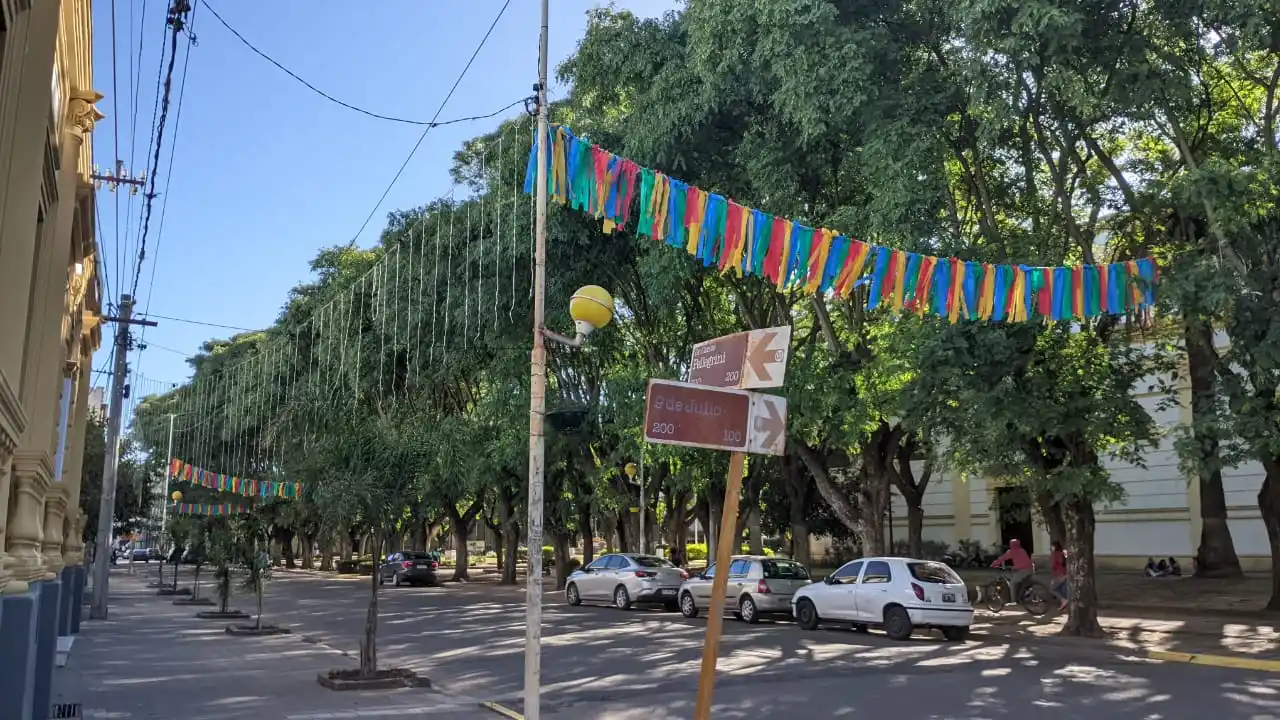 Carnaval: todo listo para el desfile de Marí Marí y Papelitos
