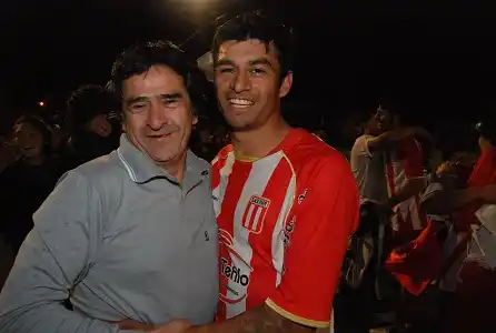 Con fútbol y goles, Black River retornó a primera división