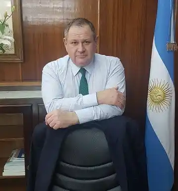 Rogel se metió en el debate sobre la lista única 