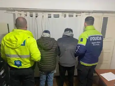 Fueron puestos a disposición de la Justicia por “Robo en grado de tentativa agravado por efracción”.