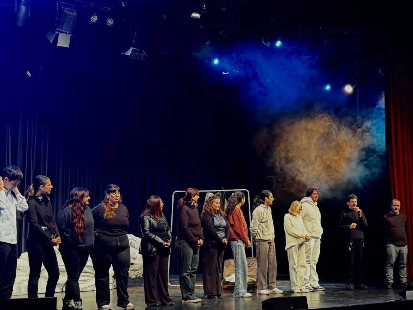 La Escuela de Oficios Teatrales presentó su primera muestra abierta en el Teatro Tronador BNA de Mar del Plata