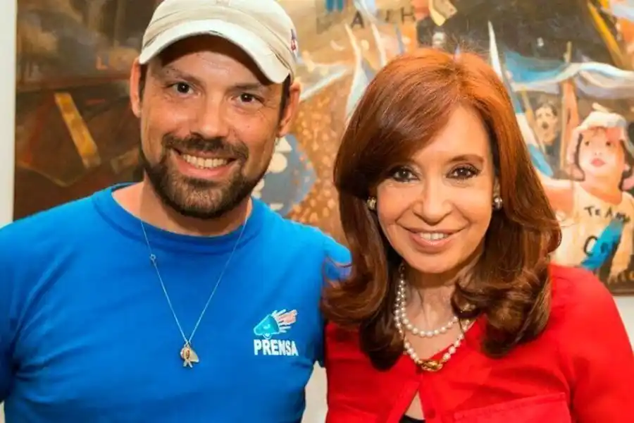 Ofrecen recompensa millonaria para dar con el periodista Ezequiel Guazzora: está prófugo por pedofilia