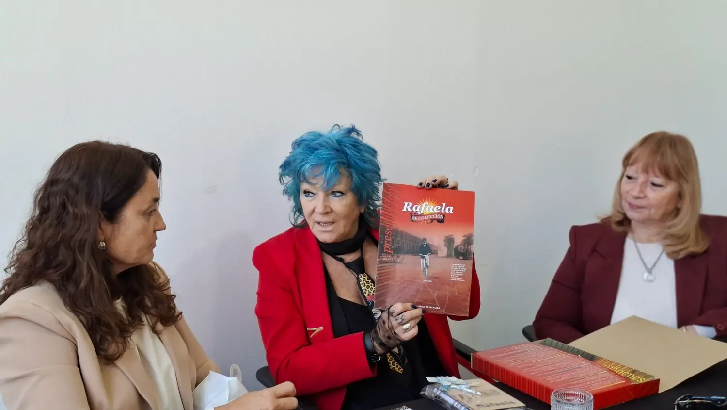 Mundo Freire recorre Rafaela para mostrar su identidad al país
