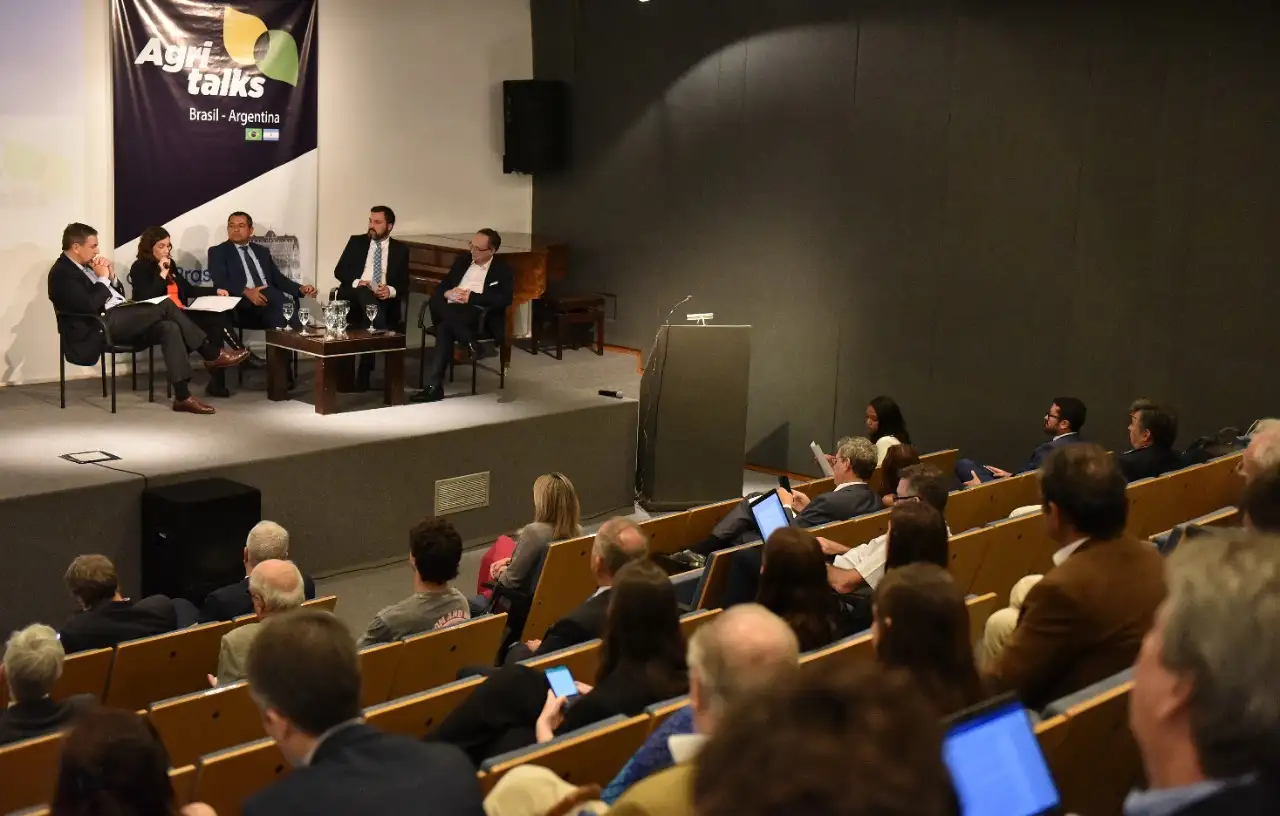 Santa Fe participa de la discusión sobre el futuro de la agricultura latinoamericana