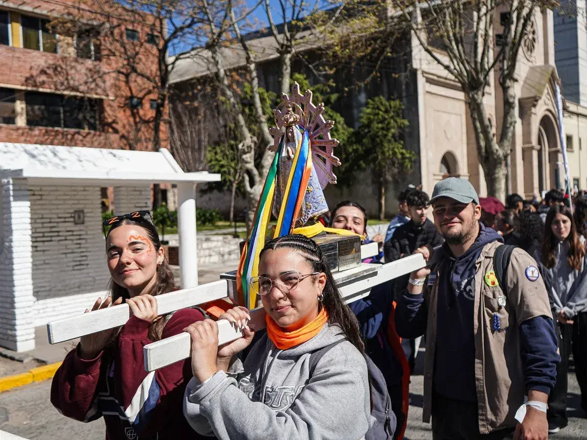 Marcha. Por la paz, una de las actividades centrales de la invasión de los pueblos