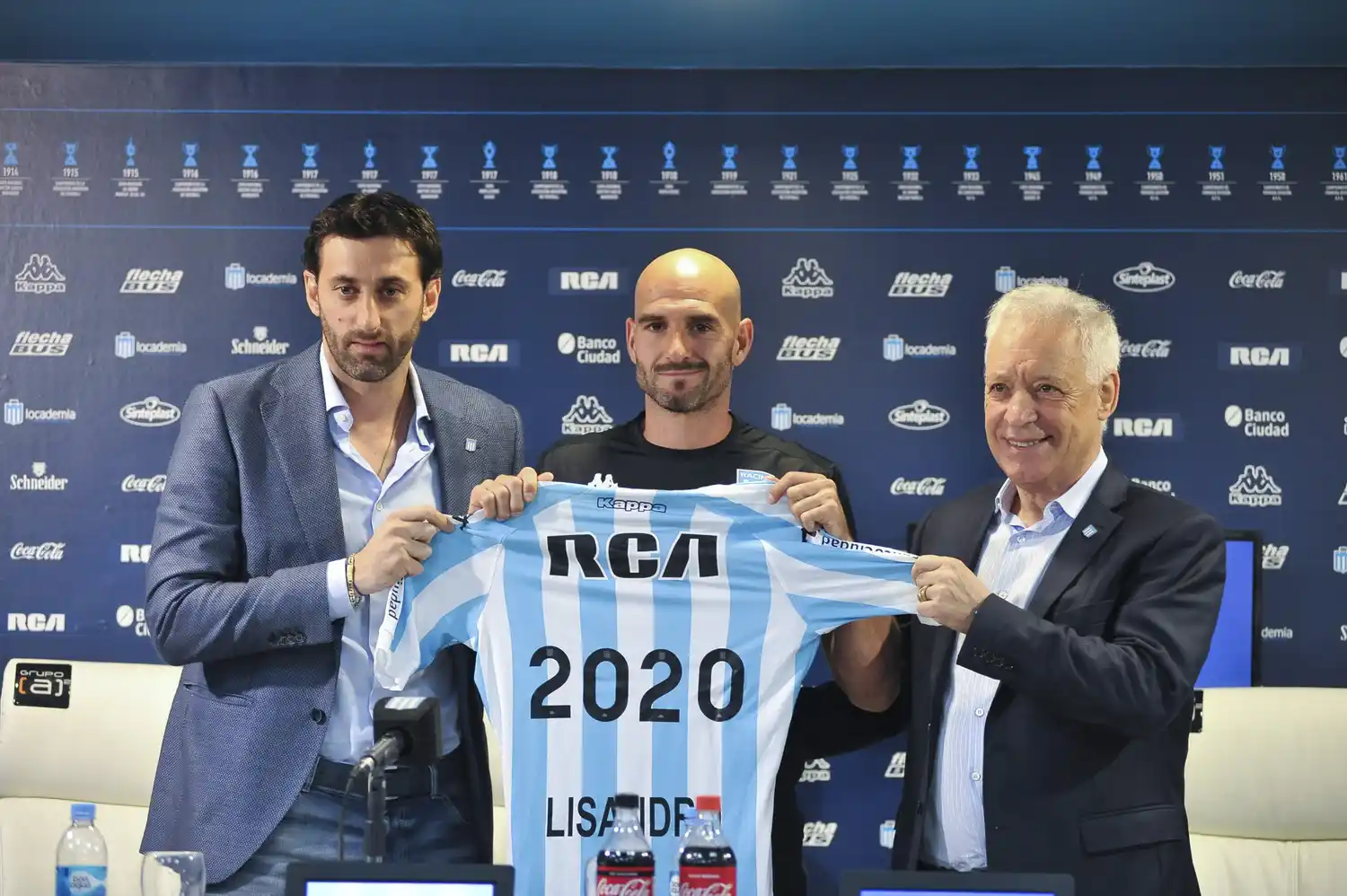 López renovó en Racing y develó toda su ilusión