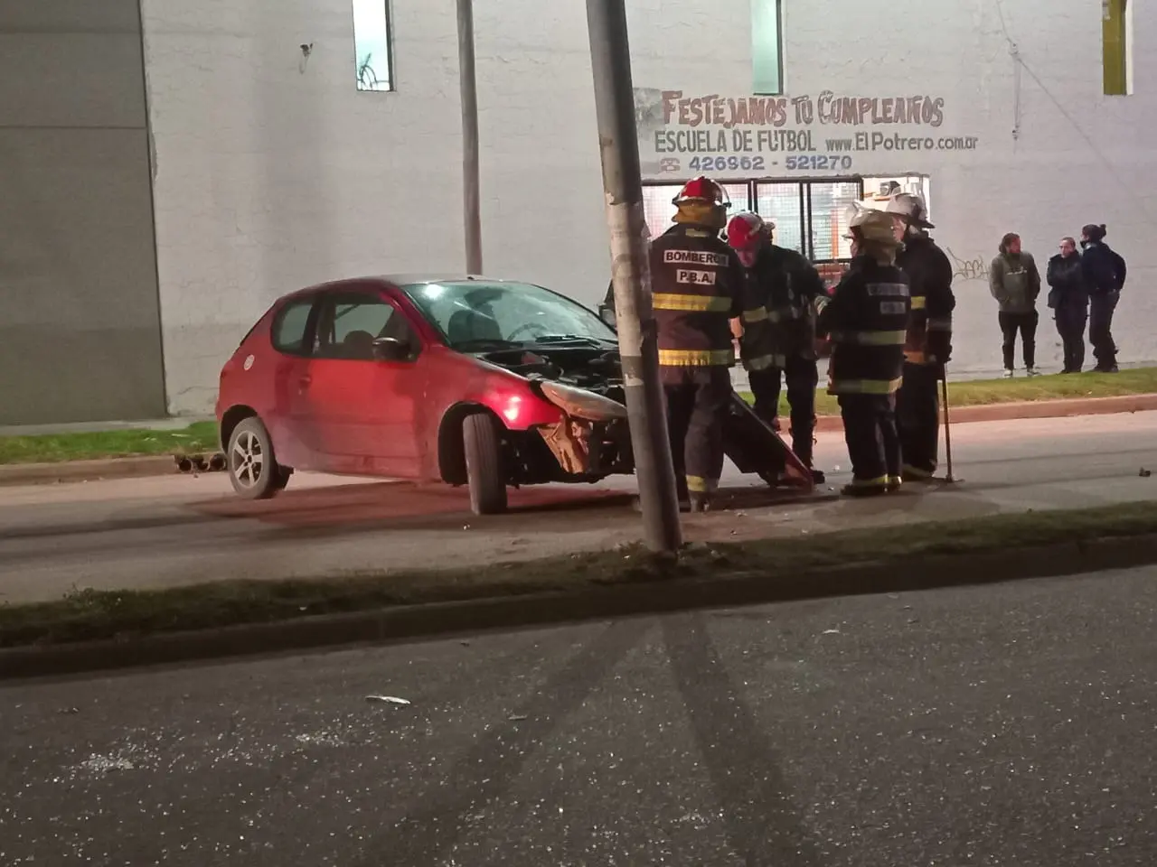 Choque en avenida 75