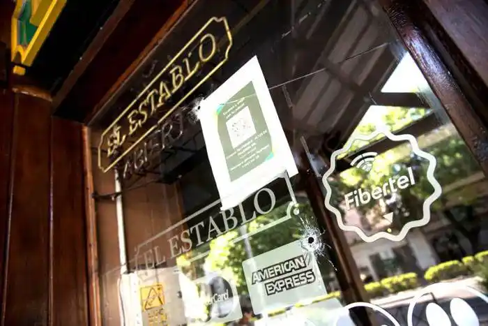 Rosario: sicarios dispararon contra restaurantes llenos de gente