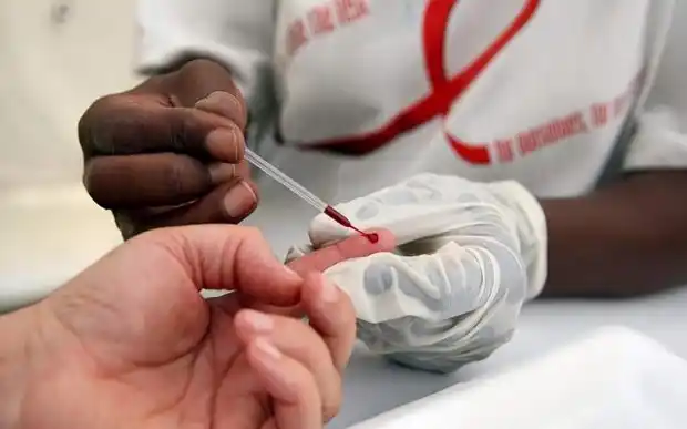 El Hospital Centenario atiende a 100 personas con VIH