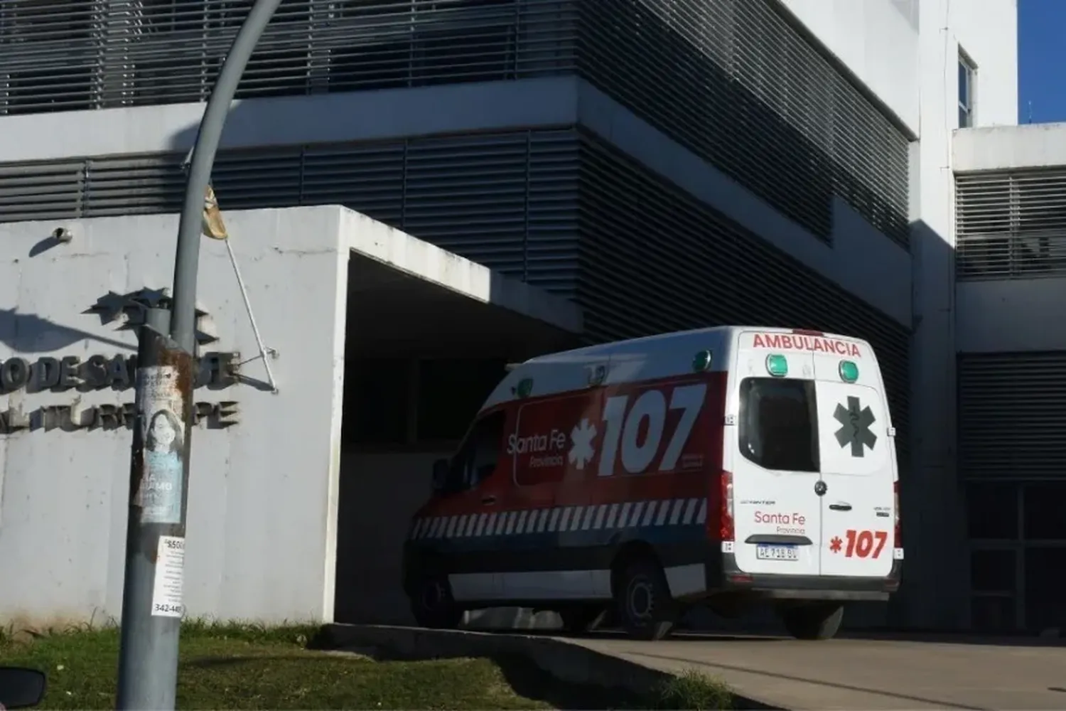 Volvía del peluquero y sufrió un ataque a balazos 