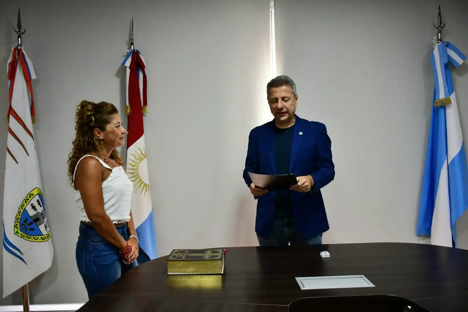 Bernarte le tomó juramento a Silvina Martín.