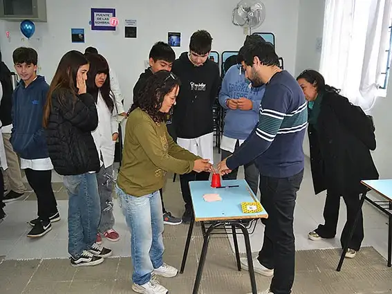 Talleres “Haciendo Ciencia” en el Instituto Leloir