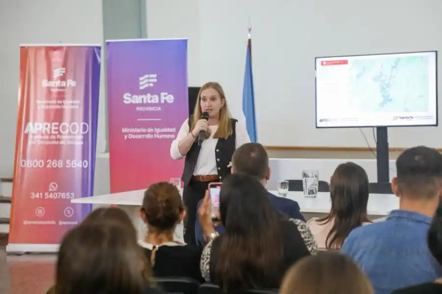 Representantes de 154 municipios y comunas se capacitaron en el abordaje de consumos problemáticos