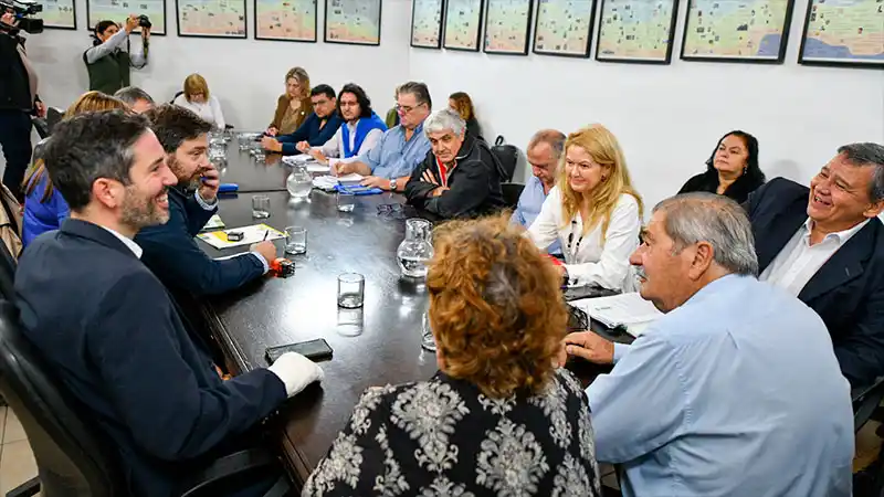 Salarios: el gobierno y gremios docentes evaluaron la variación inflacionaria