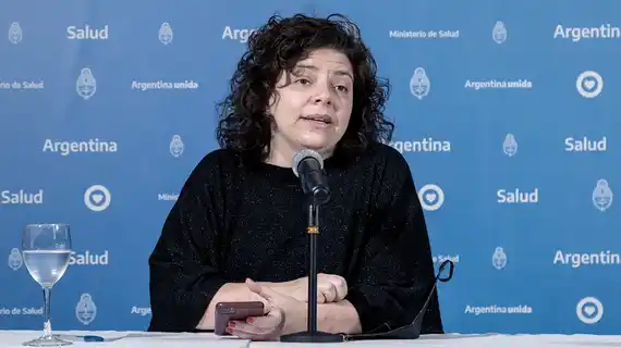 Vizzotti :"se analiza eliminar el aislamiento para contactos estrechos con vacunación completa"