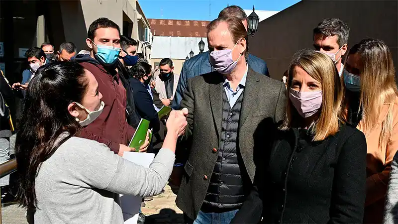 Bordet anunció un aumento del 35% en las becas provinciales de nivel superior