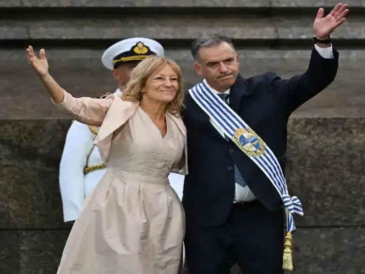 Yamandú Orsi asumió la presidencia en Uruguay y prometió “recuperar la senda del crecimiento”