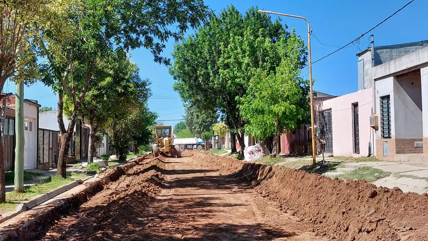 Obras Públicas: avanzan los trabajos de mejoras en el Barrio VICOER Rioja