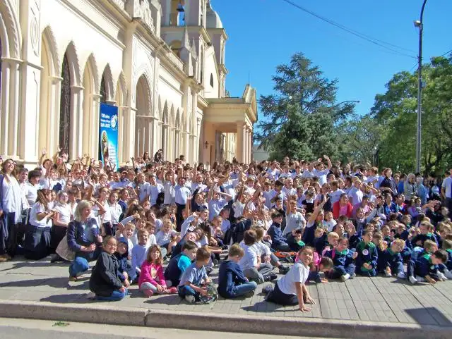 
Comenzaron los festejos por el 130 aniversario del Colegio San José
