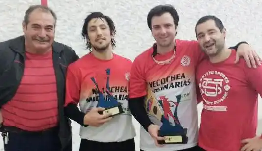 Pelota: doblete triunfal para parejas locales en el Provincial